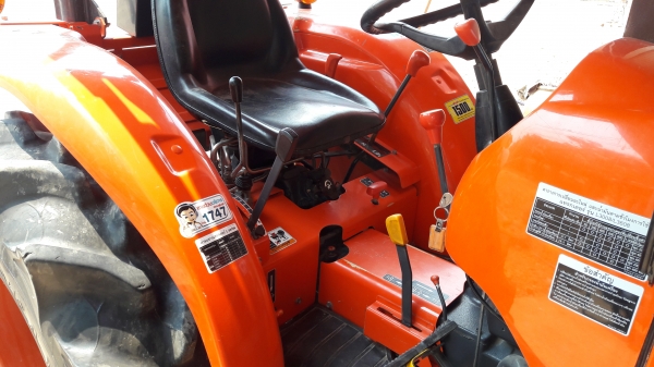 ขายรถไถL3608ใบมีดผาลพรวนพร้อมใช้ครับ