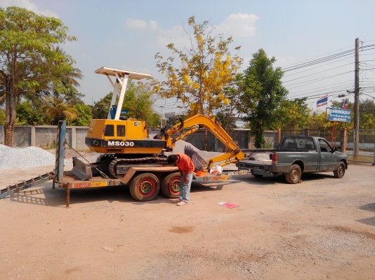 แบ็คโฮเล็ก MITSUBISHI MS030 สวยๆถูกๆครับ  ลากกลับ จ.มหาสารคามแล้วครับ