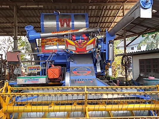 ขายรถเกี่ยว พร้อมใช้ สวยๆ บางไทรการช่าง