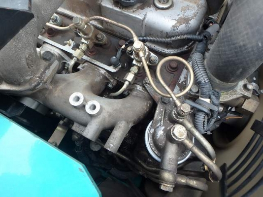 ขายแบคโฮ Kobelco SK135SR-1ES  #YY04-06894 โกเบตูดสั้น สภาพดีนำเข้าจากญี่ปุ่น