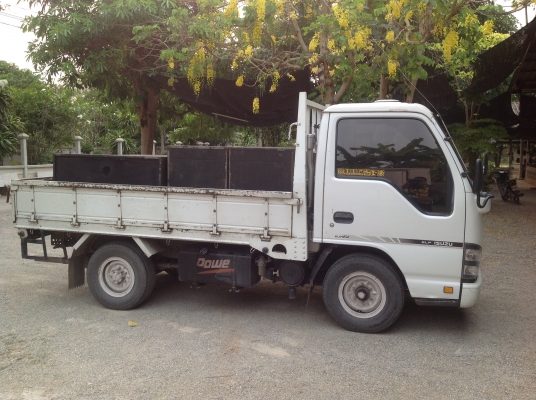 ขาย 4 ล้อไม่ติดเวลา รถห้างปี 51