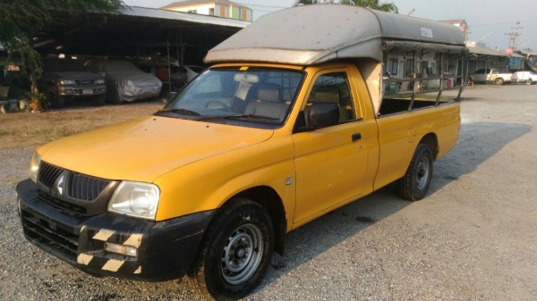 มิตซูบิชิ L200 สตาด้า ตอนเดียว