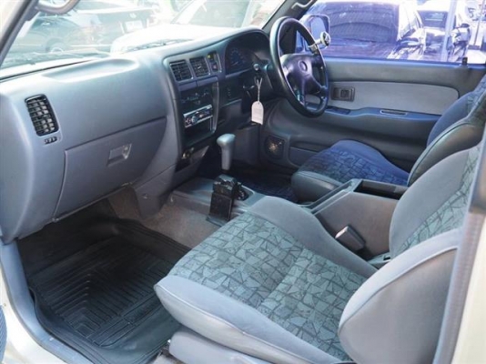 Toyota Hilux-tiger d4d Top ออโต้ Prerunner สีทอง ปี2002 Toyota Hilux-tiger d4d Top ออโต้ Prerunner สีทอง ปี2002