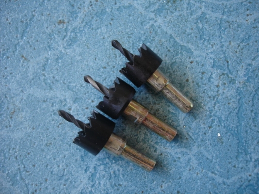 โฮลซอว์ ขนาด 20 mm H.S.S. คู่ละ 100 บาท