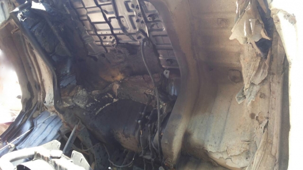 รถฮีโน่ 6 ล้อ รั้ว ( ไม่ดั้ม )  FC2W  120 แรงม้า. ปี 39.     สนใจติดต่อ  081 - 6079515