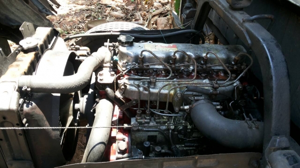 รถฮีโน่ 6 ล้อ รั้ว ( ไม่ดั้ม )  FC2W  120 แรงม้า. ปี 39.     สนใจติดต่อ  081 - 6079515