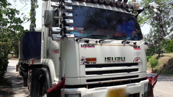 รถอีซูซุ 10 ล้อ  หัวลาก GXZ 360 แรงม้า. ปี 55. ( ขายแม่ , ลูก )    สนใจติดต่อ  081 - 6079515