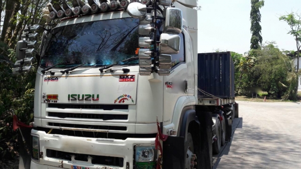 รถอีซูซุ 10 ล้อ  หัวลาก GXZ 360 แรงม้า. ปี 55. ( ขายแม่ , ลูก )    สนใจติดต่อ  081 - 6079515