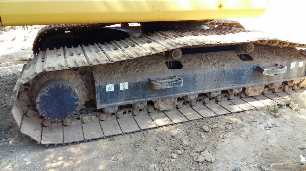 รถแบคโฮ  KOMSTSU  PC 200 LC - 8  ( รถทำงาน 1,9xx ชม. )   สนใจติดต่อ  081 - 6079515