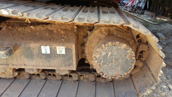 รถแบคโฮ  KOMSTSU  PC 200 LC - 8  ( รถทำงาน 1,9xx ชม. )   สนใจติดต่อ  081 - 6079515