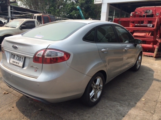 ขาย ฟอร์ด เฟียสต้า 4 ประตู 1.6 ตัวท๊อป ราคา 250,000 บาท ขาย ฟอร์ด เฟียสต้า 4 ประตู 1.6 ตัวท๊อป ราคา 250,000 บาท