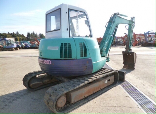 Sumitomo sh40 ขนาด 4ตัน เก๋ง ญี่ปุ่นแท้ สวยมาก มีลายหัวกระแทก พร้อมใช้ โทร.090-986-2521 อ๊อบ