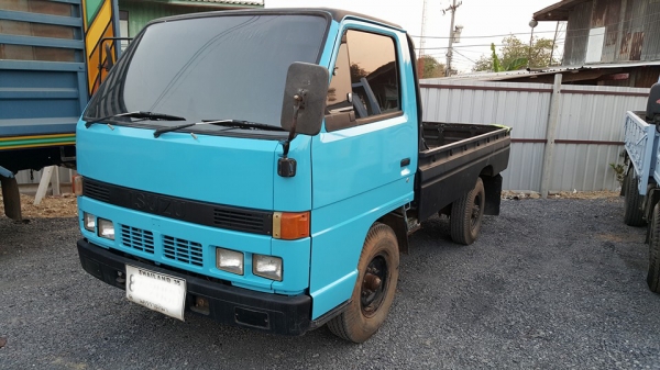 **210,000 บ.ต่อรอง/// 4ล้อกลาง ISUZU NKR-88HP รถห้างแท้ ปี35 เครื่อง/เกียร์ เดิม แน่น ช่วงล่างเดิม คัสซีสวย กระบะ3.20ม.หัวเก๋งยกได้ เกียร์สั้น พ.ธรรมดา แอร์ ครบ พร้อมใช้งาน เล่มทะเบียน ป้ายใหญ่ **ขาย ISUZU NKR-88 4ล้อกลางบรรทุก รถห้างแท้ สภาพพร้อมใช้งาน เ