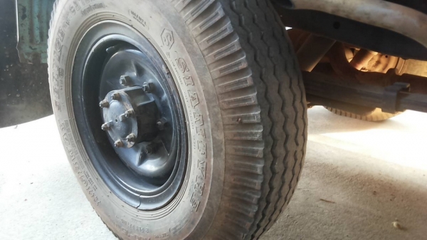 **210,000 บ.ต่อรอง/// 4ล้อกลาง ISUZU NKR-88HP รถห้างแท้ ปี35 เครื่อง/เกียร์ เดิม แน่น ช่วงล่างเดิม คัสซีสวย กระบะ3.20ม.หัวเก๋งยกได้ เกียร์สั้น พ.ธรรมดา แอร์ ครบ พร้อมใช้งาน เล่มทะเบียน ป้ายใหญ่ **ขาย ISUZU NKR-88 4ล้อกลางบรรทุก รถห้างแท้ สภาพพร้อมใช้งาน เ