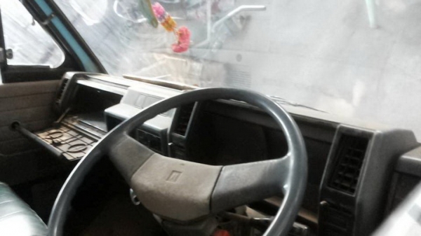 **210,000 บ.ต่อรอง/// 4ล้อกลาง ISUZU NKR-88HP รถห้างแท้ ปี35 เครื่อง/เกียร์ เดิม แน่น ช่วงล่างเดิม คัสซีสวย กระบะ3.20ม.หัวเก๋งยกได้ เกียร์สั้น พ.ธรรมดา แอร์ ครบ พร้อมใช้งาน เล่มทะเบียน ป้ายใหญ่ **ขาย ISUZU NKR-88 4ล้อกลางบรรทุก รถห้างแท้ สภาพพร้อมใช้งาน เ