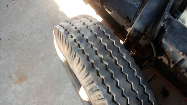 **210,000 บ.ต่อรอง/// 4ล้อกลาง ISUZU NKR-88HP รถห้างแท้ ปี35 เครื่อง/เกียร์ เดิม แน่น ช่วงล่างเดิม คัสซีสวย กระบะ3.20ม.หัวเก๋งยกได้ เกียร์สั้น พ.ธรรมดา แอร์ ครบ พร้อมใช้งาน เล่มทะเบียน ป้ายใหญ่ **ขาย ISUZU NKR-88 4ล้อกลางบรรทุก รถห้างแท้ สภาพพร้อมใช้งาน เ