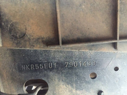 **210,000 บ.ต่อรอง/// 4ล้อกลาง ISUZU NKR-88HP รถห้างแท้ ปี35 เครื่อง/เกียร์ เดิม แน่น ช่วงล่างเดิม คัสซีสวย กระบะ3.20ม.หัวเก๋งยกได้ เกียร์สั้น พ.ธรรมดา แอร์ ครบ พร้อมใช้งาน เล่มทะเบียน ป้ายใหญ่ **ขาย ISUZU NKR-88 4ล้อกลางบรรทุก รถห้างแท้ สภาพพร้อมใช้งาน เ