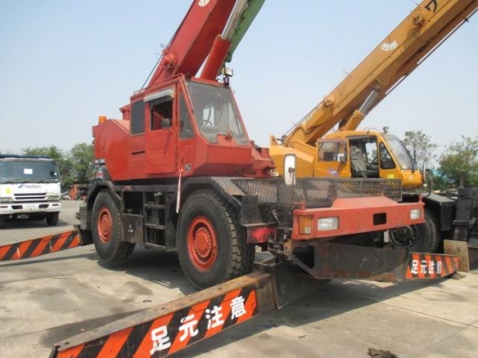 ขายรถเครน KOBELKO รุ่น RK 250-2  สภาพสวย ขายตามสภาพ