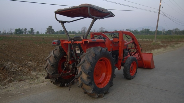 ขาย KUBOTA L4508 พร้อมตัวตัก เครื่องเกียร์ดี ครับ