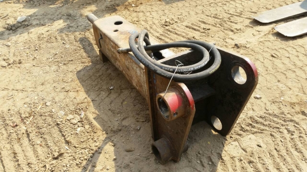 ขาย หัวเจาะ กระแทก แย๊กปูนคอนกรีต BREAKER NPK H-10X สำหรับรถขุดแบคโฮ PC120,130, 200