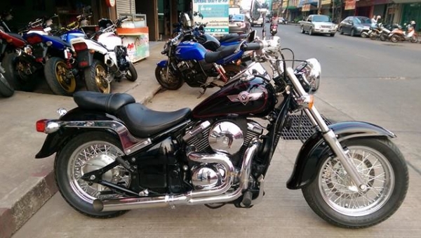 ขายคับ KAWASAKI VULCAN400 CLASSIC ปี1998 อินวอย สรรพสามิตร โครเมี่ยมเงา สีสวยๆ ท่อแต่ง ยางเต็ม ราคา 75500 บาท สนใจติดต่อ 081-0578282 คับ ส่งได้ทั่วไทยคับ สนใจติดต่อ 081-0578282 FACEBOOK ชาญณรงค์ ป๊อป ชัยอมฤต ไอดีไลน์ POPBIGBIKESAKON คับ สนใจรถสวย ถูก ดี ต