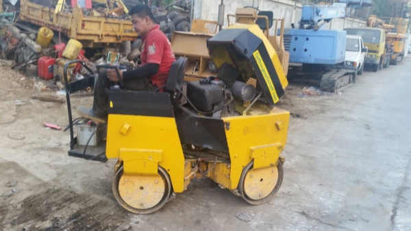 ขาย รถบดอัดดิน ตบดิน นั่งขับ ดีเชล สูบเดียว สั่นสะเทือน 2 ล้อ หน้าเหล็กหลังเหล็ก BOMAG ขาย รถบดอัดดิน ตบดิน นั่งขับ ดีเชล สูบเดียว สั่นสะเทือน 2 ล้อ หน้าเหล็กหลังเหล็ก BOMAG