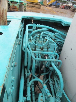 ขาย KOBELCO SK60-2  สภาพสวย  ระบบดี   มีลายหัวกะแทก ใช้งานมาแค่ 4,XXX ชั่วโมง  สนใจลองระบบได้ที่ บริษัท  เจซีเค  คิไก  จำกัด  โทร 089-7462641 สุวรรณี