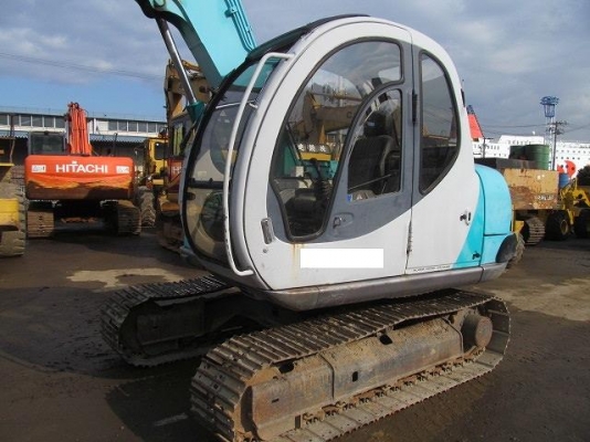 ขาย KOBELCO SK60-2  สภาพสวย  ระบบดี   มีลายหัวกะแทก ใช้งานมาแค่ 4,XXX ชั่วโมง  สนใจลองระบบได้ที่ บริษัท  เจซีเค  คิไก  จำกัด  โทร 089-7462641 สุวรรณี