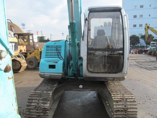 ขาย KOBELCO SK60-2  สภาพสวย  ระบบดี   มีลายหัวกะแทก ใช้งานมาแค่ 4,XXX ชั่วโมง  สนใจลองระบบได้ที่ บริษัท  เจซีเค  คิไก  จำกัด  โทร 089-7462641 สุวรรณี