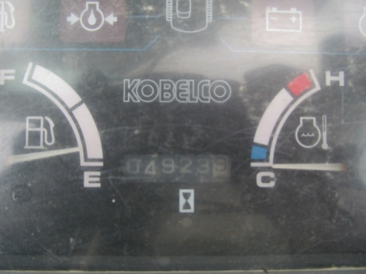 ขาย KOBELCO SK60-2  สภาพสวย  ระบบดี   มีลายหัวกะแทก ใช้งานมาแค่ 4,XXX ชั่วโมง  สนใจลองระบบได้ที่ บริษัท  เจซีเค  คิไก  จำกัด  โทร 089-7462641 สุวรรณี