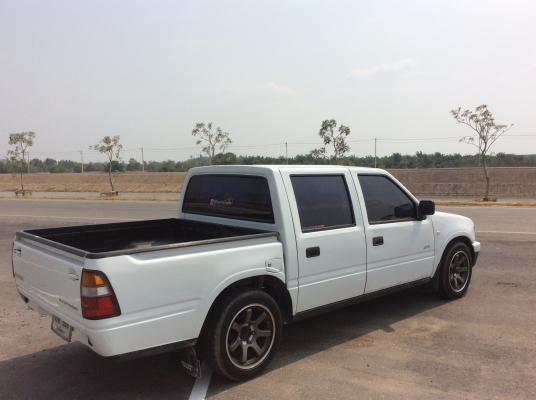 ขายดราก้อนอาย4ประตู เครื่อง2500 รถสวยพร้อมใช้