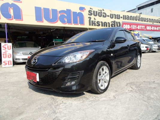 MAZDA 3   เครื่อง 1.6 5 DR  ปี 2013 AT สนใจติดต่อ 087-0399947  คุณอั๋น