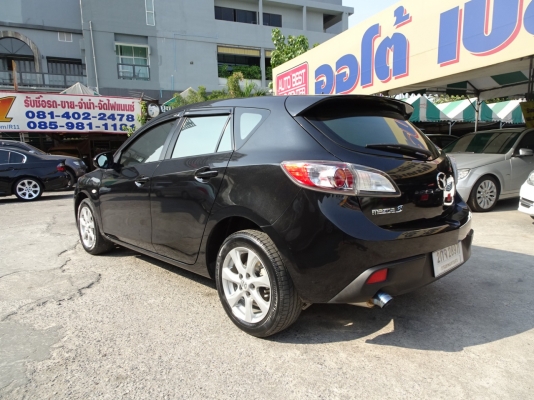MAZDA 3   เครื่อง 1.6 5 DR  ปี 2013 AT สนใจติดต่อ 087-0399947  คุณอั๋น