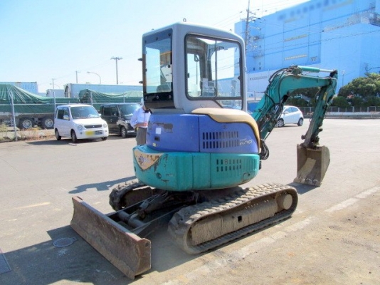 ขาย KOMATSU PC35 MR1 รถสวยสภาพดี มีเก๋งพร้อม    สนใจโทร 089-7462641 สุวรรณีจ้า
