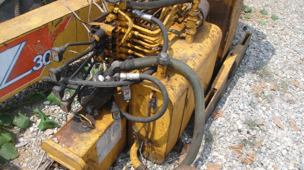 เครน TADANO SuperZ300 3ตันท้องวี อุปกรณ์ครบ สภาพสวยมาก