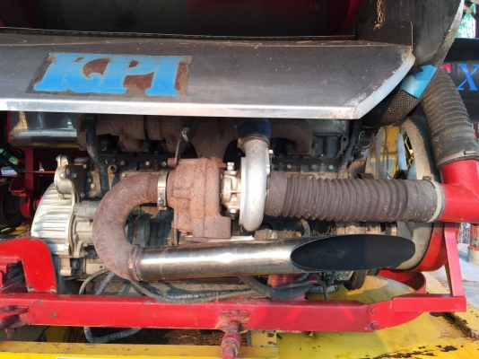 รถเกี่ยวข้าวเกษตรพัฒนาจ้าวช้างไวไฟ ปี 54