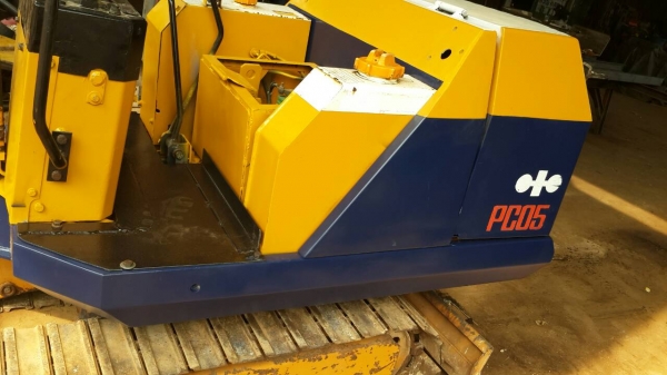 ขายรถ ยี่ห้อ KOMATSU รุ่น PC05 ขายรถ ยี่ห้อ KOMATSU รุ่น PC05