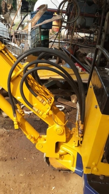 ขายรถ ยี่ห้อ KOMATSU รุ่น PC05 ขายรถ ยี่ห้อ KOMATSU รุ่น PC05