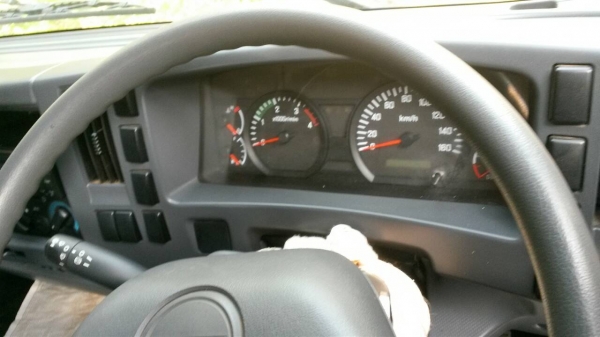 หกล้อ อีซูชุ FRR190ปี57แอร์เย็นๆ ช่วงยาว6.50ม สภาพดีสวยจัดบางเดิมทั้งคันใช้งานน้อยวิ่งแค่15,700กม ทะเบียนพร้อมโอน หกล้อ อีซูชุ FRR190ปี57แอร์เย็นๆ ช่วงยาว6.50ม สภาพดีสวยจัดบางเดิมทั้งคันใช้งานน้อยวิ่งแค่15,700กม ทะเบียนพร้อมโอน