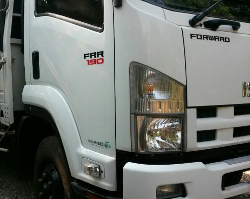 หกล้อ อีซูชุ FRR190ปี57แอร์เย็นๆ ช่วงยาว6.50ม สภาพดีสวยจัดบางเดิมทั้งคันใช้งานน้อยวิ่งแค่15,700กม ทะเบียนพร้อมโอน หกล้อ อีซูชุ FRR190ปี57แอร์เย็นๆ ช่วงยาว6.50ม สภาพดีสวยจัดบางเดิมทั้งคันใช้งานน้อยวิ่งแค่15,700กม ทะเบียนพร้อมโอน