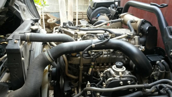 หกล้อ อีซูชุ FRR190ปี57แอร์เย็นๆ ช่วงยาว6.50ม สภาพดีสวยจัดบางเดิมทั้งคันใช้งานน้อยวิ่งแค่15,700กม ทะเบียนพร้อมโอน หกล้อ อีซูชุ FRR190ปี57แอร์เย็นๆ ช่วงยาว6.50ม สภาพดีสวยจัดบางเดิมทั้งคันใช้งานน้อยวิ่งแค่15,700กม ทะเบียนพร้อมโอน