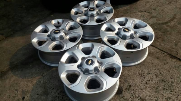 ล้อ chave ขอบ 16 ชุดล่ะ 4000