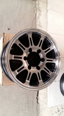 ขายล้อแม็กมือ2 ssw 15" ทำสีดำหน้าเงามาใหม่  สนใจติดต่อ ตาเล็ก ล้อและยาง 081-3747940