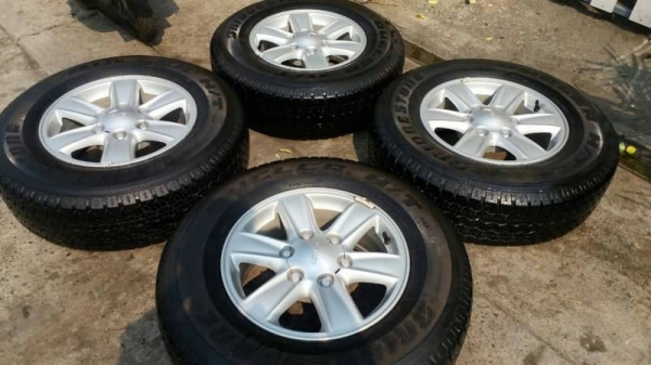 ล้อ all new isuzu ขอบ 16 พร้อมยาง 245 70 16 ปี 12 ชุดล่ะ 7800