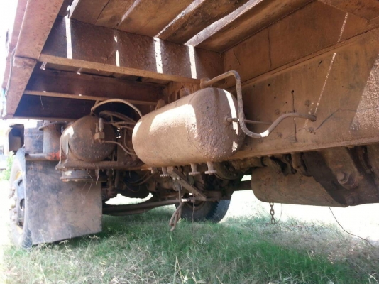 ขายรถ10ล้อ เทรลเลอร์2เพลา เครื่อง220แรง EM100 ขึ้นPC200ได้สบาย แคชซีจัมโบ้ เอกสารพร้อมโอน สนใจโทร 090-8588220คุณนะ 093-3258446คุณบิว หรือเข้าดูสินค้าอื่นๆได้ที่ www.truck.in.th/498 หรือเพจFacebook ณรงค์ ซื้อขายรถมือสอง (เว็บไซต์ส่วนตัว) หรือFacebook คุณนะ