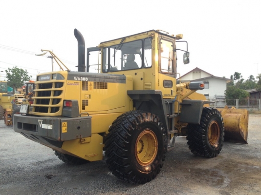 ขายด่วน !! KOMATSU WA300-3E นำเข้าจากญี่ปุ่น สวยมากๆ