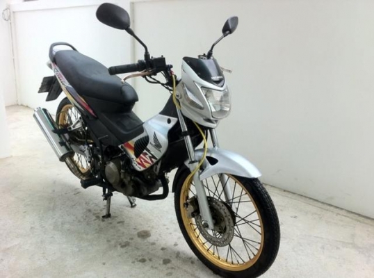 Honda Sonic 125 สตาร์ทมือ รถมือเดียว สวยเครื่องเดิม ดีมาก