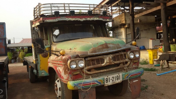 ขายด่วน10ล้อหัวยาวเทเลอร์เครื่องEH เกียร์HO 6เกียร์เดินหน้าพาวเวอร์จิ๊ฟฟี่สโลว์อินเตอร์3ช่วงล่างใหญ่ฟูโซ่แปลงเป็นลูกหมากร้อยแล้วเครื่องสวยทะเบียนม.79