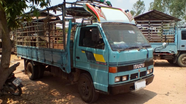 **170,000 บ.ต่อรอง/// 6ล้อ ISUZU NKR-100แรง รถห้างแท้ วางเครื่องใหม่ลงเล่ม เกียร์ยาว ช่วงล่างเดิม หัวเก๋งดี คัสซีดี กระบะปูพื้นเหล็ก คอกเหล็ก ยาว4.30ม. ยาง7.50/16 ตามสภาพ พร้อมใช้ เล่มฯ ครบ **ขาย ISUZU NKR-100 HP 6ล้อบรรทุก รถห้างแท้ สภาพใช้งานได้ปกติ ราค **170,000 บ.ต่อรอง/// 6ล้อ ISUZU NKR-100แรง รถห้างแท้ วางเครื่องใหม่ลงเล่ม เกียร์ยาว ช่วงล่างเดิม หัวเก๋งดี คัสซีดี กระบะปูพื้นเหล็ก คอกเหล็ก ยาว4.30ม. ยาง7.50/16 ตามสภาพ พร้อมใช้ เล่มฯ ครบ **ขาย ISUZU NKR-100 HP 6ล้อบรรทุก รถห้างแท้ สภาพใช้งานได้ปกติ ราค