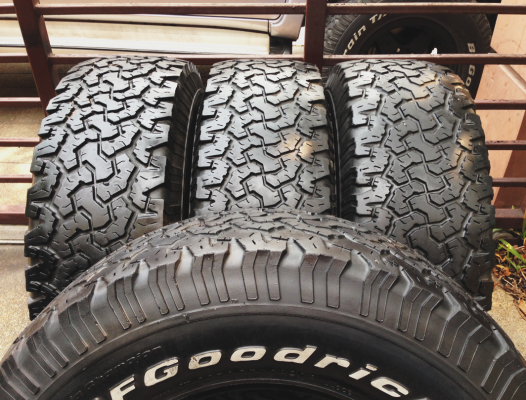 ยาง All BF Goodrich 265 75 16 ดอกสวย ไม่มีปะ พร้อมใช้งาน ราคาไม่แพง